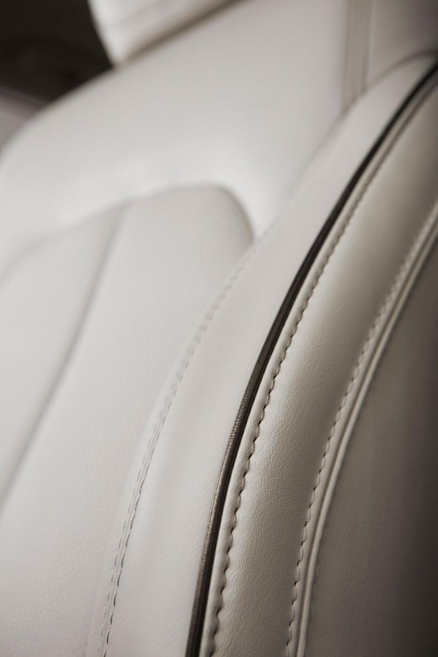  Chrysler 200 2015 года  (фото 31 из 207)